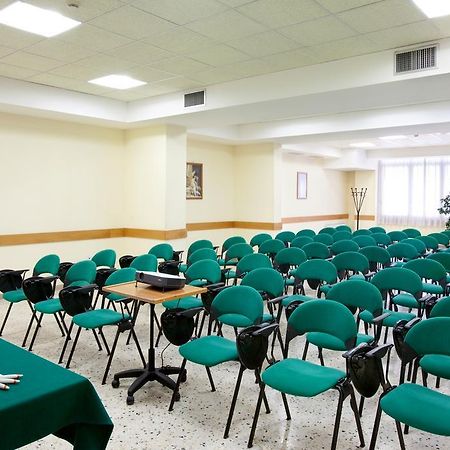 Вилла Casa Per Ferie Salesianum Фьюмичино Экстерьер фото