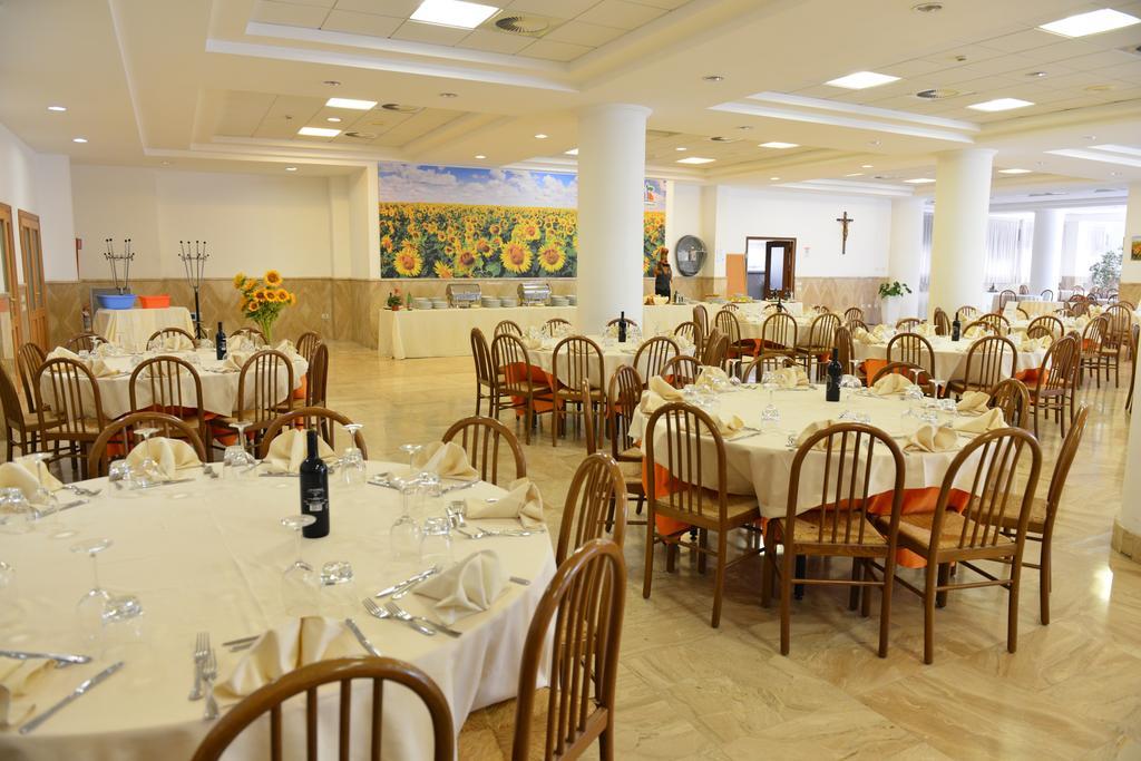 Вилла Casa Per Ferie Salesianum Фьюмичино Экстерьер фото