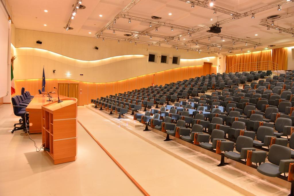 Вилла Casa Per Ferie Salesianum Фьюмичино Экстерьер фото